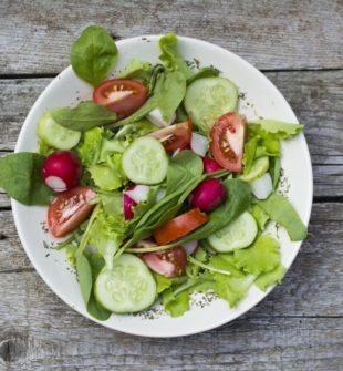 Salat: En rejse gennem friske ingredienser